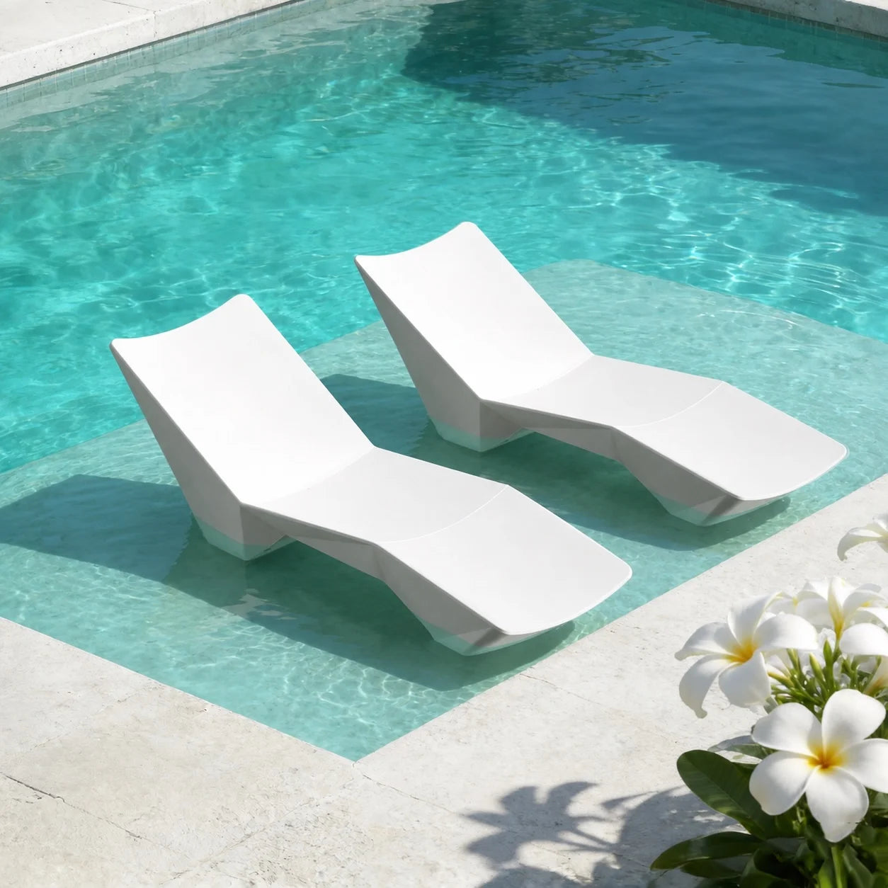 2-Piece Outdoor Lounge Chair Set, Ergonomic Beach Chairs with Weather-Resistant Design, Patio Poolside Seating for Garden and Backyard