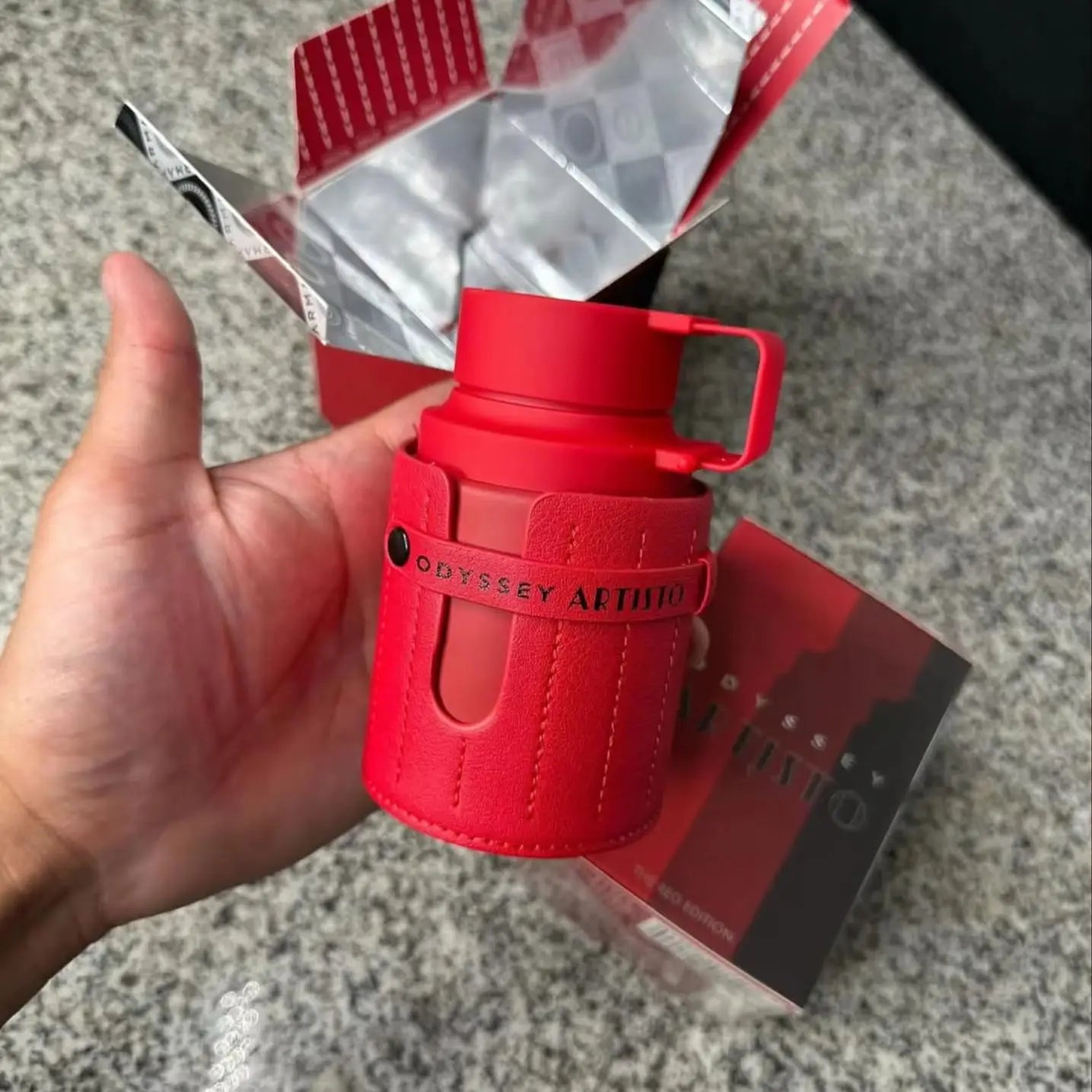 Armaf Odyssey Artisto The Red Edition – Woody, Sweet, Tropical, Warm Spicy – Eau De Parfum Spray Long-Lasting Fragrance for Unisex, 3.40 Ounce / 100 ML
