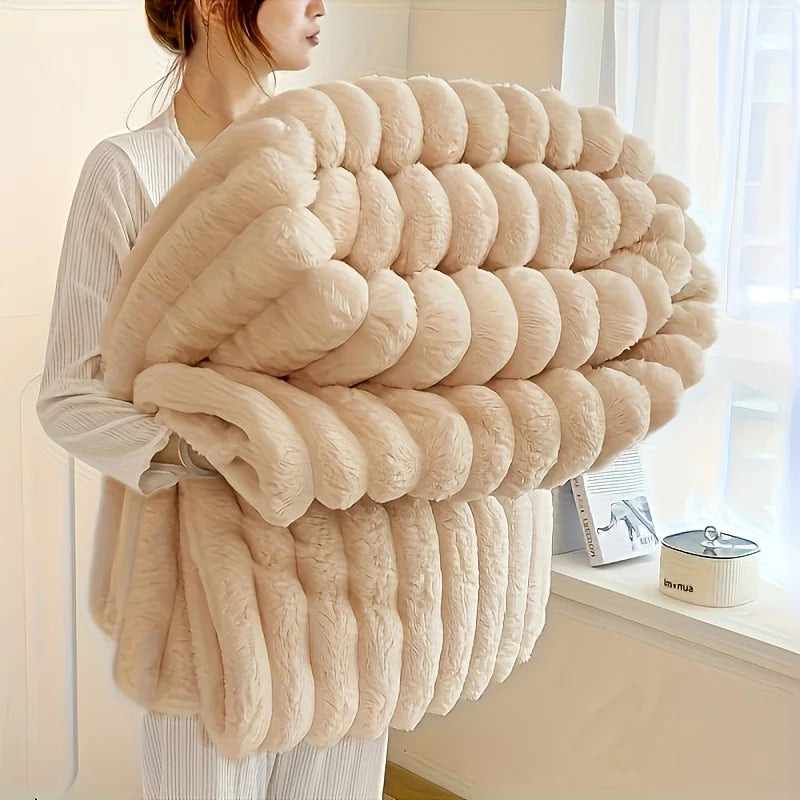 ROSEKIND Plush Fleece Blanket 300GSM Warm Throw For All Seasons